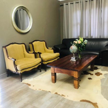 Nongoma Lodge & Inn Cc 外观 照片